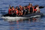 Επιχείρηση διάσωσης νότια της Γαύδου: Εντοπίστηκε λέμβος με 34 μετανάστες