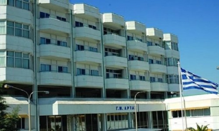 Άρτα: Πατέρας συνελήφθη αφού πήγε την ανήλικη κόρη του στο νοσοκομείο μετά από κατανάλωση αλκοόλ – Τρεις συλλήψεις