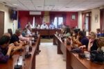 Περιφέρεια Στερεάς Ελλάδας: Ολοκληρώνονται η Γέφυρα Πούρνου-Πισσώνα και το Κλειστό Ψαχνών – επιτάχυνση για Μίστρο και Πολιτικά