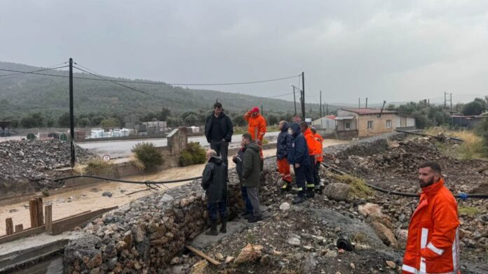 Φάνης Σπανός: Πλημμύρες και ζημιές σε δημόσιες υποδομές της Εύβοιας από τις ισχυρές βροχοπτώσεις