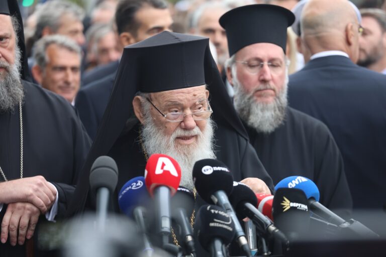Αρχιεπίσκοπος Ιερώνυμος: «Να τιμούμε το παρελθόν με μνήμη, να αντιμετωπίζουμε το παρόν με ενότητα, να ατενίζουμε το μέλλον με ελπίδα»