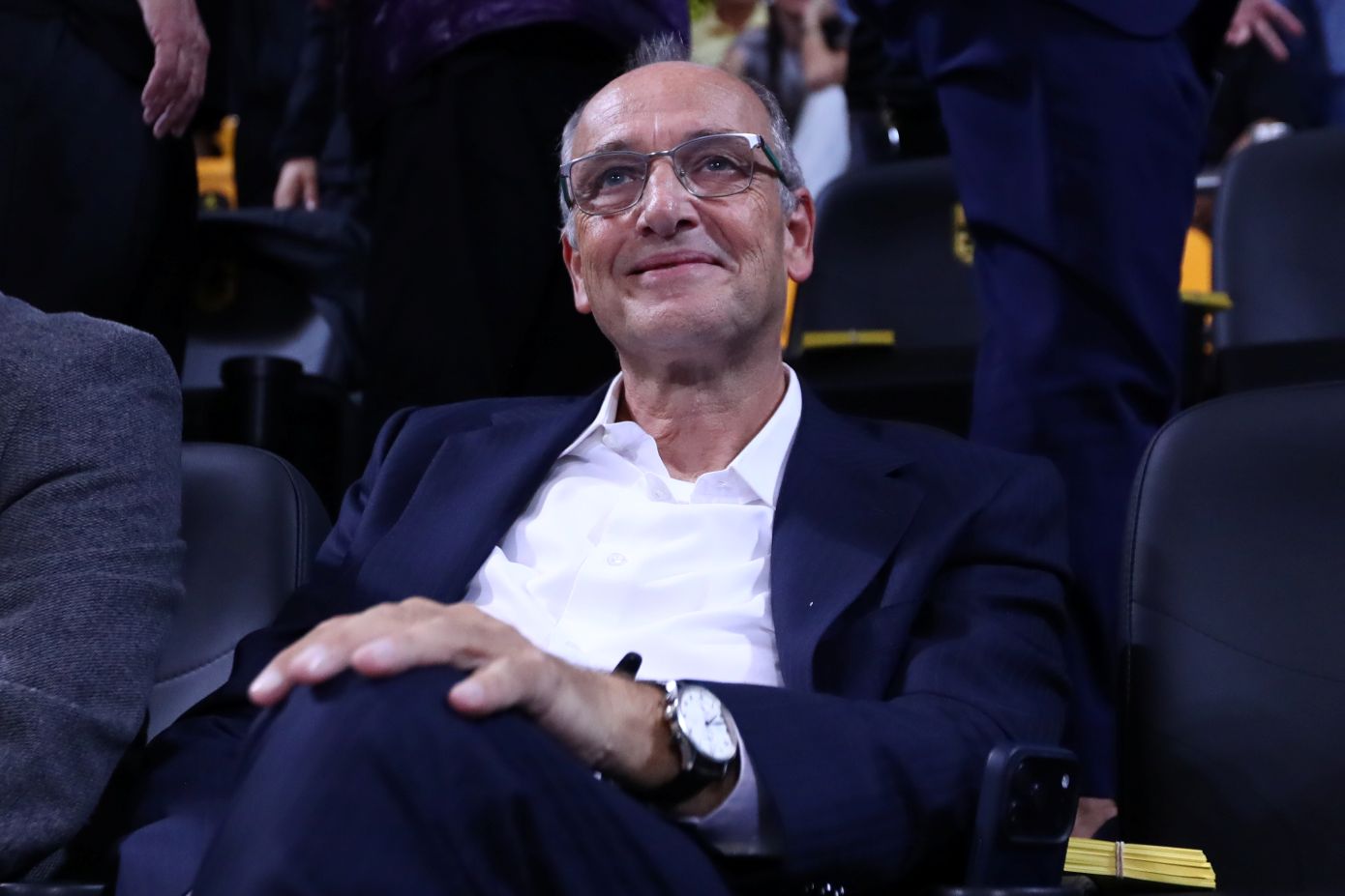 Μπάσκετ: Εντάλματα σύλληψης για τον πρόεδρο της Ομοσπονδίας Βαγγέλη Λιόλιο και ακόμη πέντε