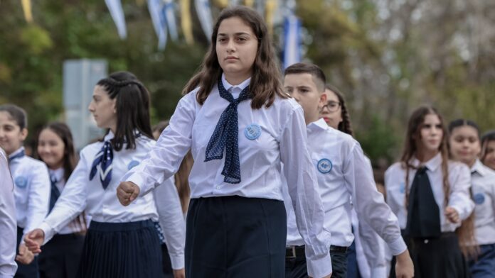 Πειραιάς: Ολοκληρώθηκε η μαθητική παρέλαση