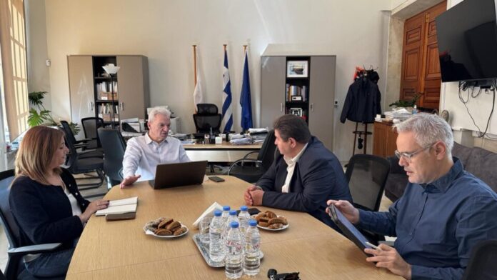 Ηράκλειο: Συνάντηση Καλοκαιρινού με τους επικεφαλής των παρατάξεων για το αεροδρόμιο «Νίκος Καζαντζάκης»