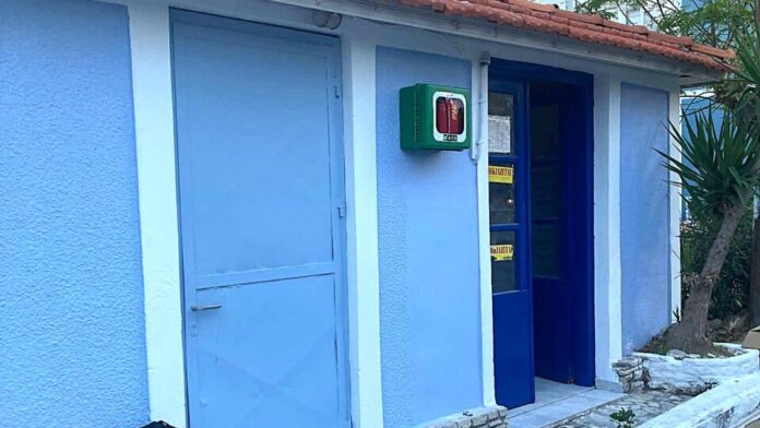 Δήμος Ανατολικής Σάμου: Αυτόματος εξωτερικός απινιδωτής τοποθετείται στον οικισμό Ηραίου