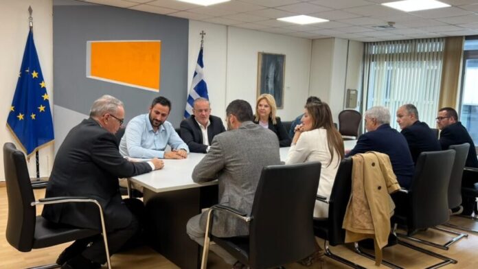 Περιφέρεια Στερεάς Ελλάδας: Σύσκεψη υπό τον Νίκο Παπαθανάση για τη διάβρωση στην Αυλίδα