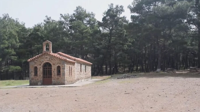 Μυτιλήνη: 45χρονος κυνηγός βρέθηκε νεκρός στα βράχια – Γνωστός επιχειρηματίας και πατέρας δίχρονου παιδιού