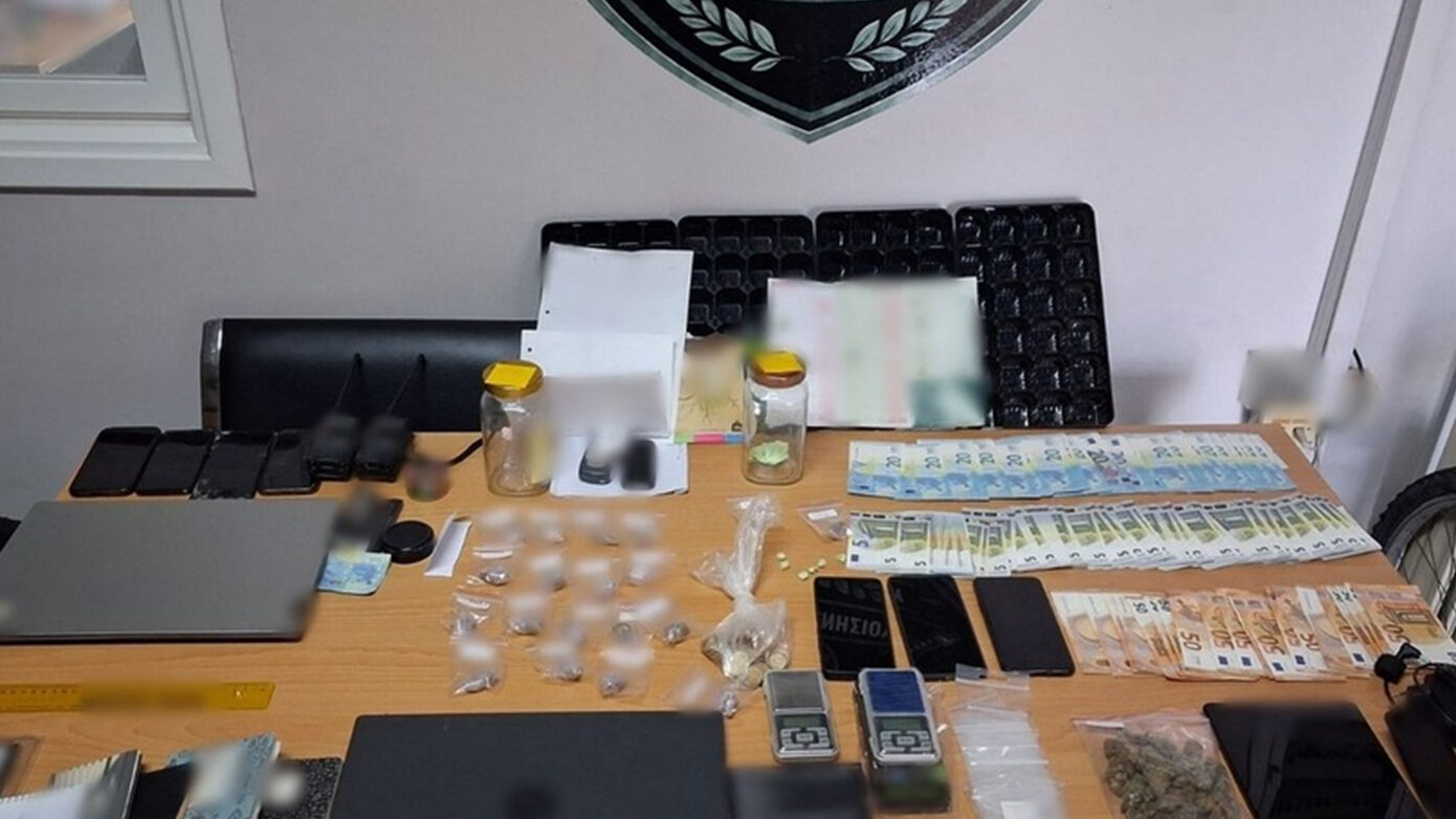 Υπόθεση ναρκωτικών στην Ευρυτανία: Ελέγχονται 34 φερόμενοι πελάτες – Ανάμεσά τους ανήλικοι