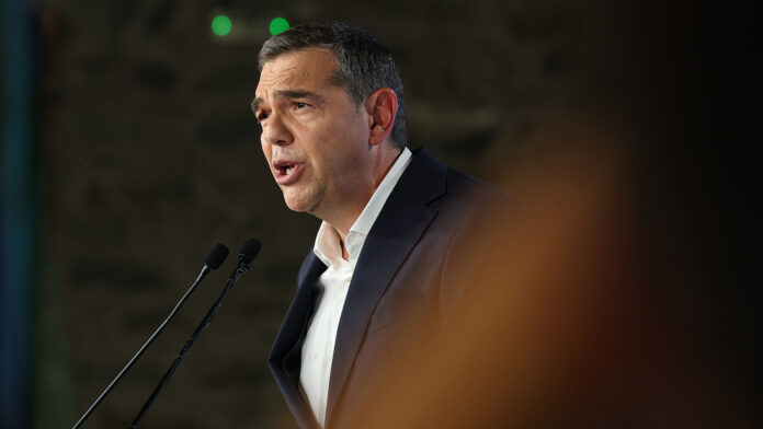 Αλέξης Τσίπρας: Για την παράδοση της παραγγελίας ακούγεται συχνά «έχει φύγει το παιδί», αλλά κανείς δεν προσθέτει «δουλεύοντας για ψίχουλα»