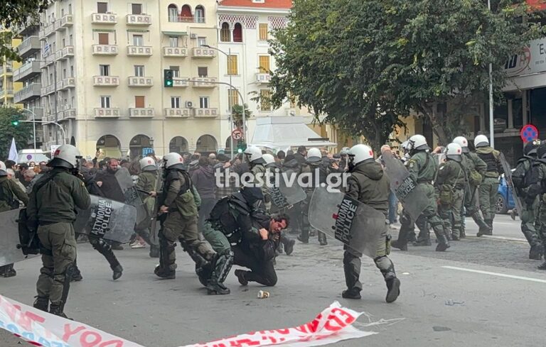 Θεσσαλονίκη: Επεισόδια και χημικά στο κέντρο της πόλης για την εκδήλωση Κασιδιάρη