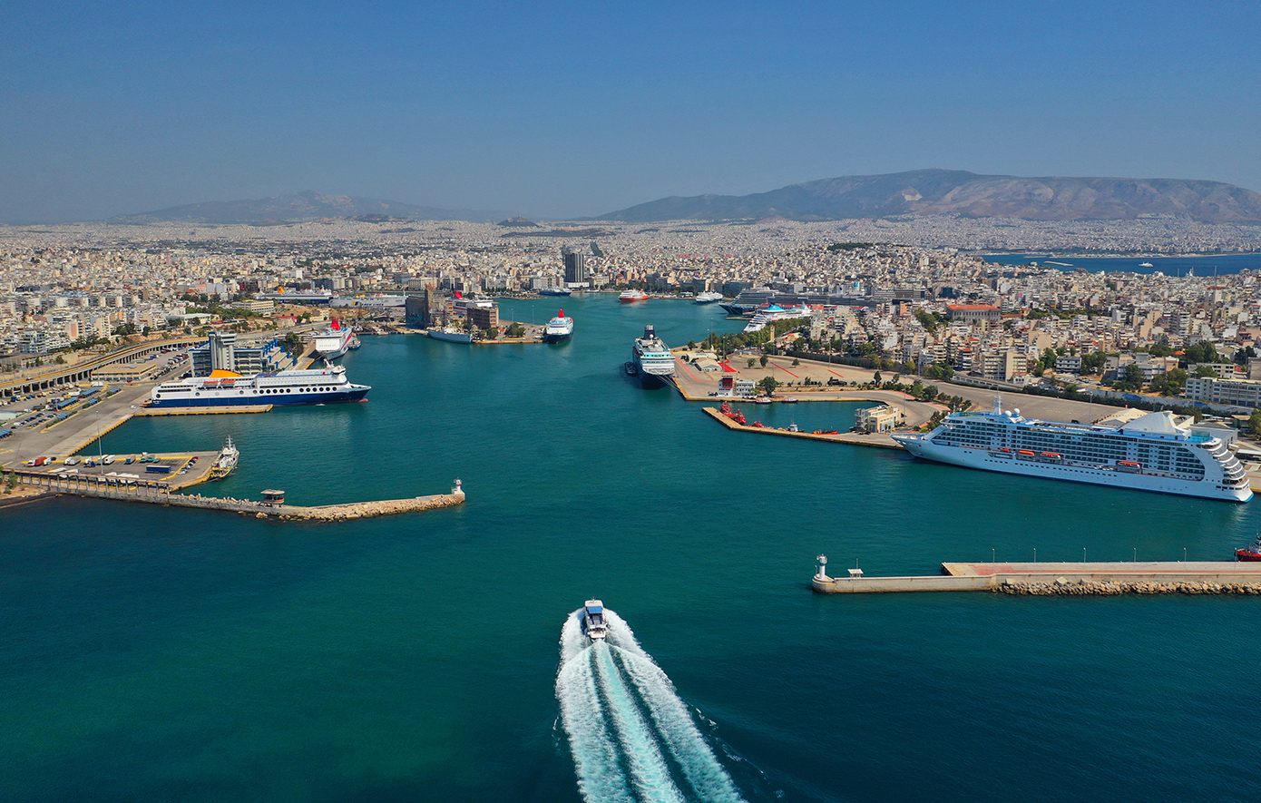 Πειραιάς: Υδροπτέρυγο παρουσίασε μηχανική βλάβη και επέστρεψε με ασφάλεια στο λιμάνι