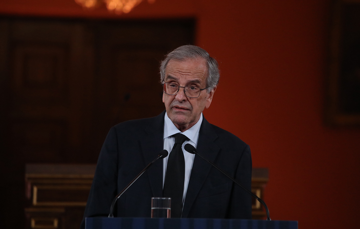 Ο Σαμαράς επιτίθεται σφοδρά σε Μητσοτάκη και Γεραπετρίτη: «Η αλλαγή της εξωτερικής μας πολιτικής είναι μονόδρομος»