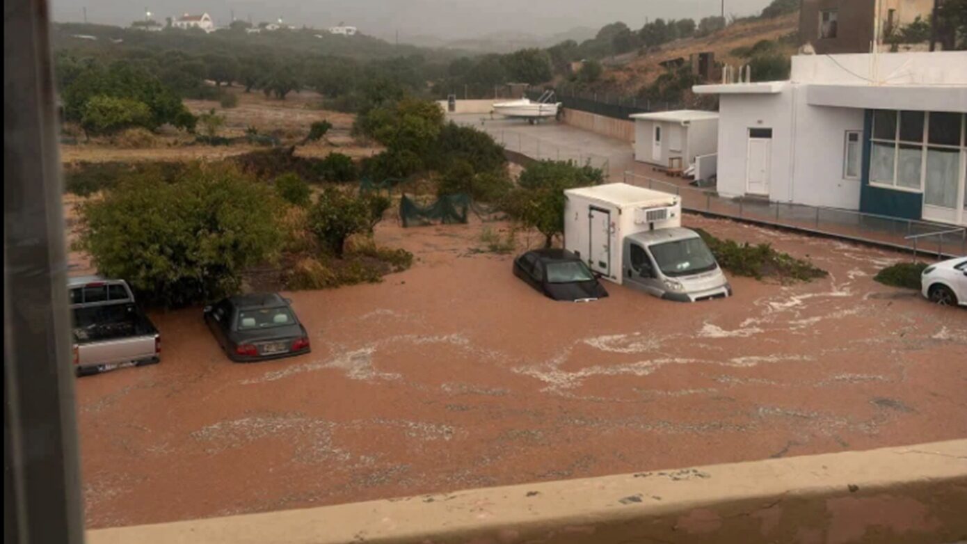 Κρήτη: 23 άνθρωποι απεγκλωβίστηκαν στην Ιεράπετρα – Νερά σε σπίτια και επιχειρήσεις