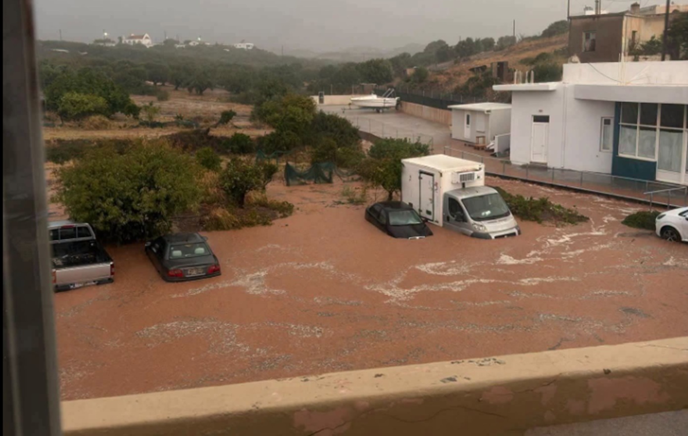 Κρήτη: 23 άνθρωποι απεγκλωβίστηκαν στην Ιεράπετρα – Νερά σε σπίτια και επιχειρήσεις