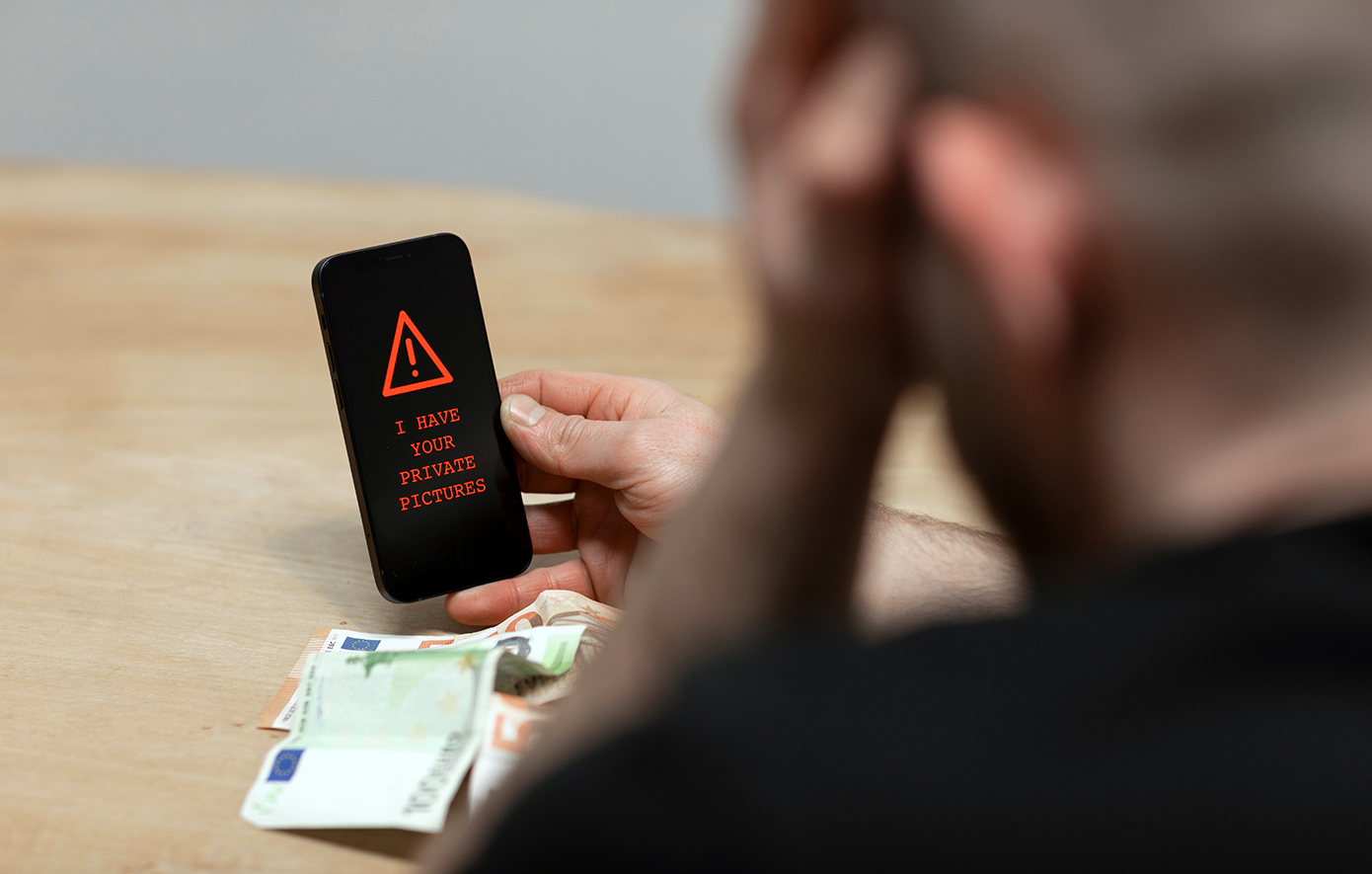 Ωραιόκαστρο: Ζήτησαν 40.000 ευρώ για να μην κυκλοφορήσει ιδιωτικό βίντεο του δημάρχου – Τρεις καταδίκες