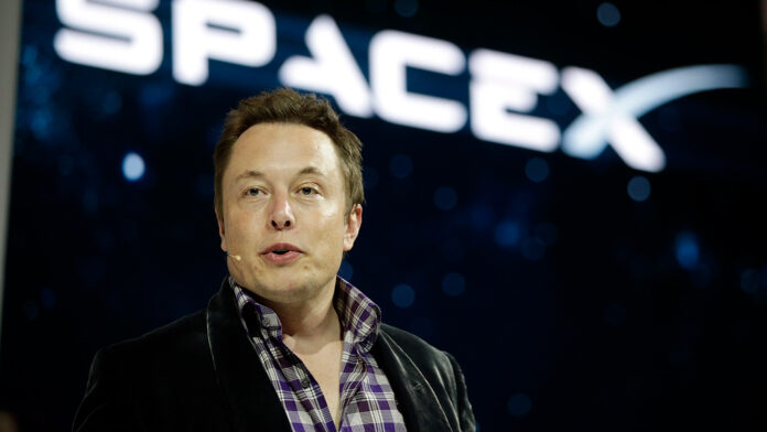 Έλον Μασκ: Εξετάζει συγχώνευση Tesla και SpaceX σε εταιρεία αξίας 3,5 τρισ. δολαρίων