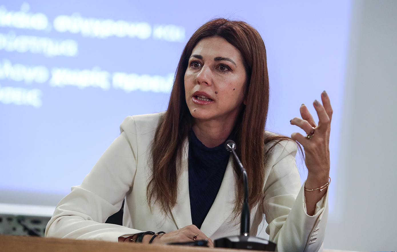 Σ. Ζαχαράκη: Επικοινώνησε με τον Πατριάρχη Ιεροσολύμων και τον πρέσβη Ιορδανίας στην Ελλάδα μετά το μακελειό στην ελληνορθόδοξη εκκλησία