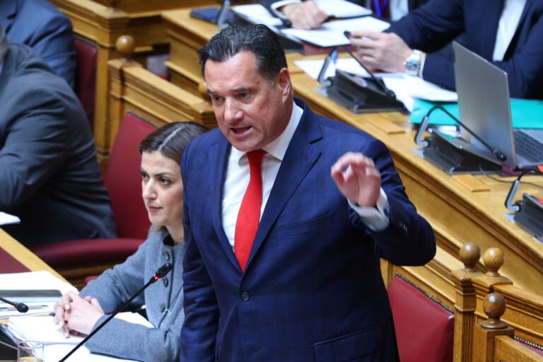 Γεωργιάδης για Βελόπουλο: Πατριώτης της φακής που πούλαγε αντιμνημόνιο έχοντας βγάλει την περιουσία του στο εξωτερικό