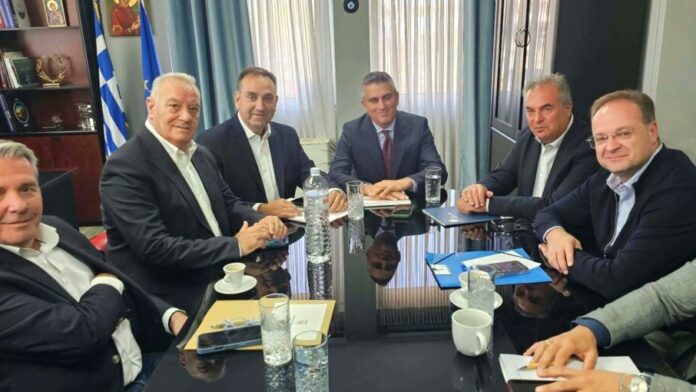 Νέα Προποντίδα: Ο δήμαρχος Μ. Καρράς στη σύσκεψη του υπουργού Υποδομών Χρίστου Δήμα στον Πολύγυρο