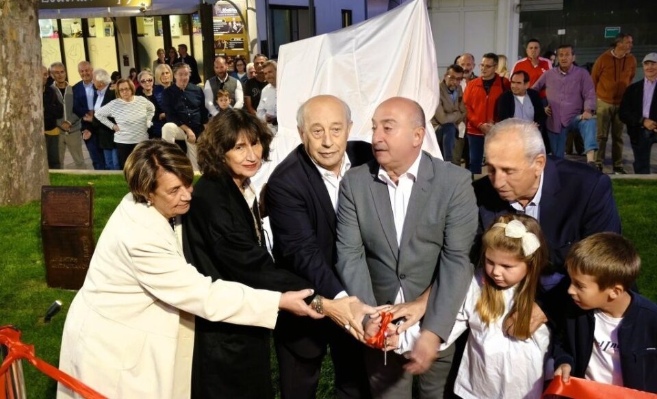 Τρίκαλα: Έγιναν τα εγκαίνια της ανακαινισμένης πλατείας «Δημήτρη Μητροπάνου»
