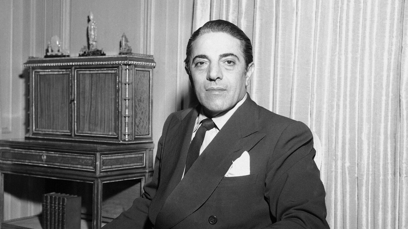Οι δύο αστικοί μύθοι για τον Ωνάση: Το στοίχημα με τον κουλουρά που δεν μπήκε ποτέ και η ερώτηση για την περιουσία