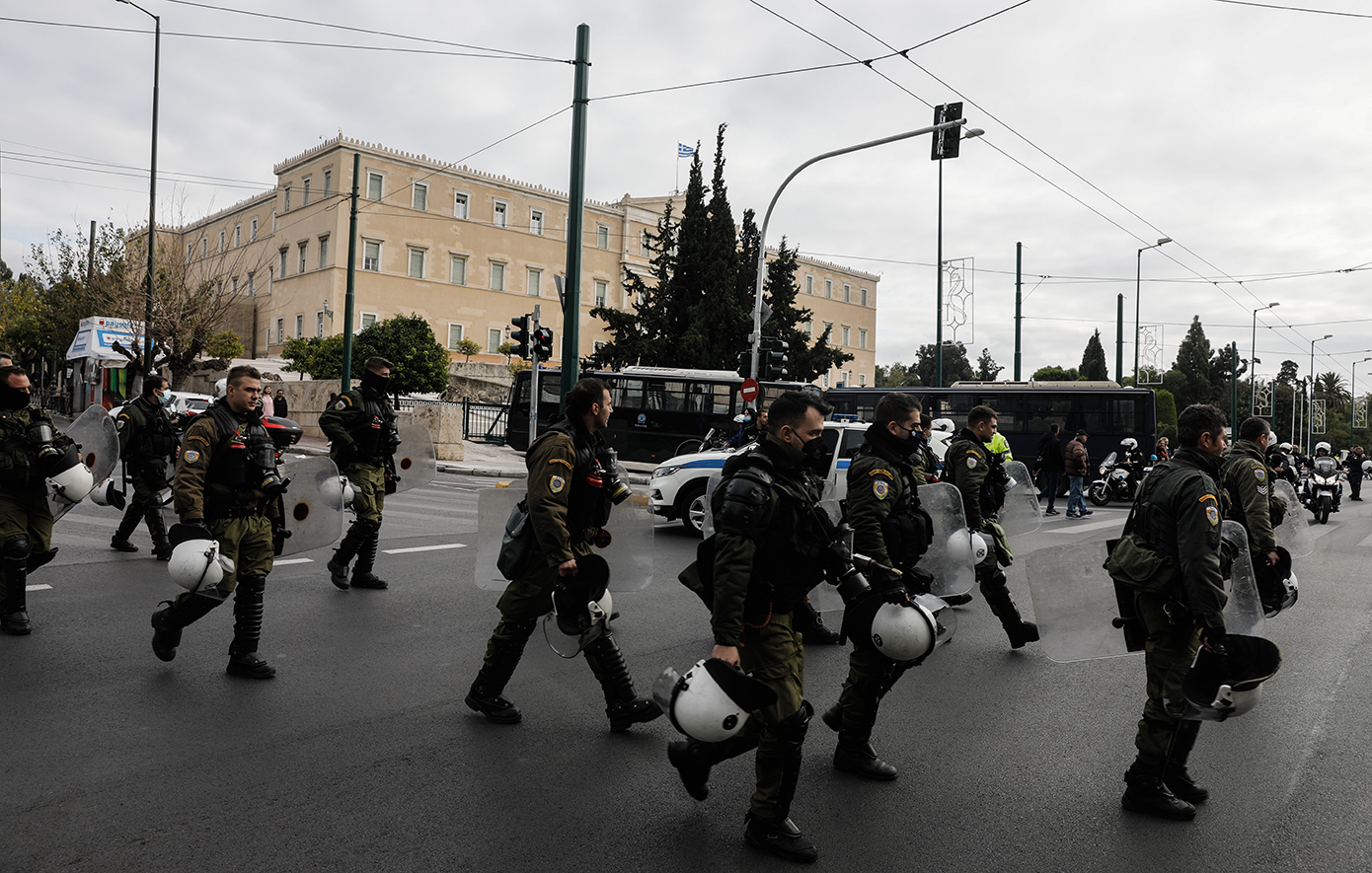 ΕΛ.ΑΣ.: Σε αυξημένη ετοιμότητα για τις κινητοποιήσεις – Το σχέδιο αποτροπής επεισοδίων και η προετοιμασία για το χειρότερο