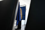 Δημοσκόπηση Interview: Η ΝΔ προηγείται καθαρά – ΠΑΣΟΚ και ΕΛΑΣ σε «ντέρμπι» για τη δεύτερη θέση
