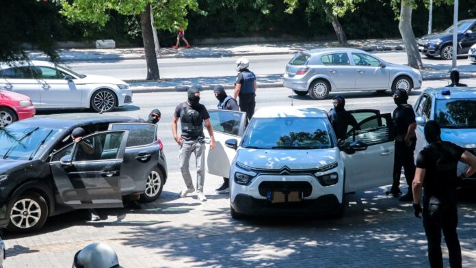 Θεσσαλονίκη: 24χρονος ιδιοκτήτης διαμερίσματος απολογήθηκε συμπληρωματικά για τον εμπρησμό στο σπίτι της οικογένειας Νέστορα – Τι υποστήριξε