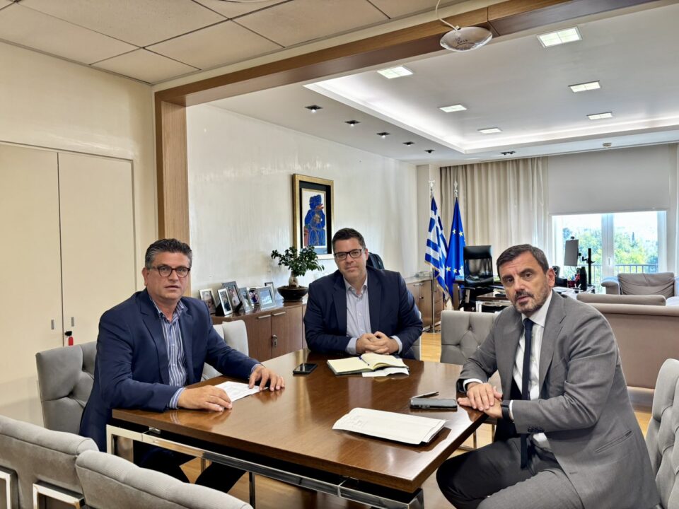 Ανδραβίδα-Κυλλήνη: Συνάντηση του δημάρχου με τον υφυπουργό παρά τω Πρωθυπουργώ για έργα και πόρους