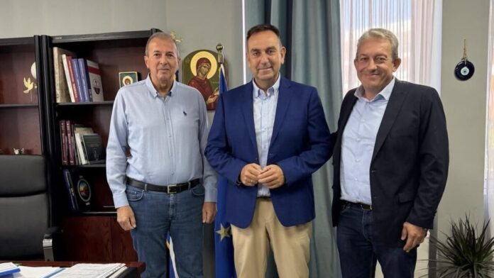 Χαλκιδική: Ο Γιάννης Κουφίδης συναντήθηκε με τον Σύλλογο Εργαζομένων της Περιφέρειας