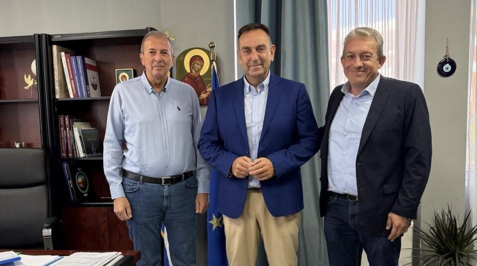 Χαλκιδική: Ο Γιάννης Κουφίδης συναντήθηκε με τον Σύλλογο Εργαζομένων της Περιφέρειας