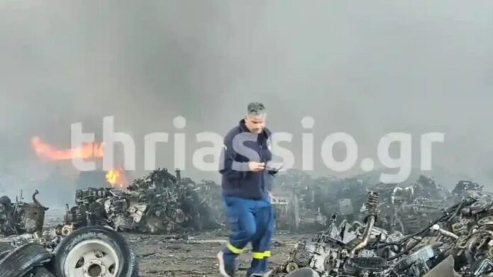 Ασπρόπυργος: Μεγάλη φωτιά σε εργοστάσιο ανακύκλωσης – Αναφορές για εκρήξεις