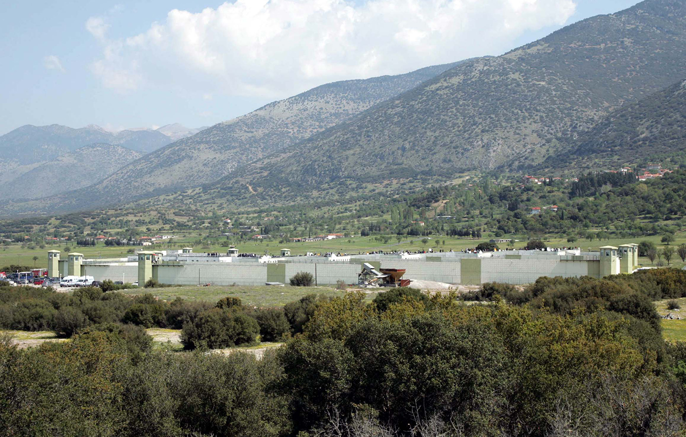 Φυλακές Μαλανδρίνου: Κατασχέθηκαν ναρκωτικά, μαχαίρια και κινητά σε αστυνομική έφοδο
