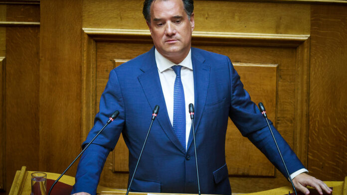 Άδωνις Γεωργιάδης: «Όποιος δεν αναγνωρίζει την πρόοδο στο ΕΣΥ είναι άδικος» – Το βίντεο νεαρής ασθενή που δημοσίευσε