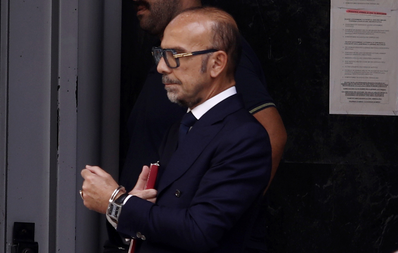 Γιώργος Μαζωνάκης: Συντετριμμένος δηλώνει ο 58χρονος γιατρός για τον θάνατο στο ιατρείο – «Κονιορτοποιείται ο βίος μου»