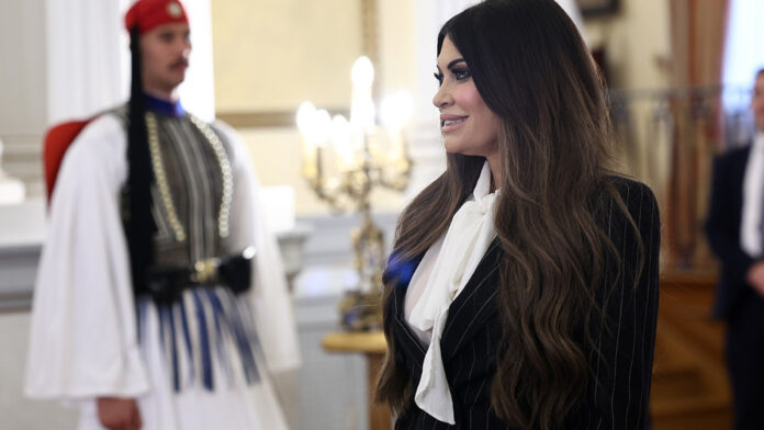 Κίμπερλι Γκίλφοϊλ: Ζήτησε να αποσυρθεί δημοσίευμα για απλήρωτο λογαριασμό