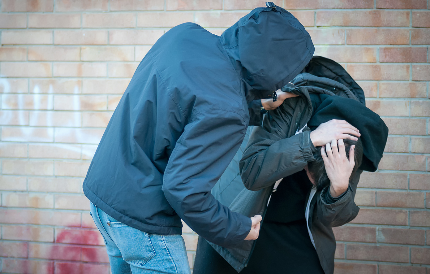 Θεσσαλονίκη: Πέντε ανήλικοι ξυλοκόπησαν 12χρονο που πήγε να παίξει μπάλα στο γήπεδο «Άλκης Καμπανός» – Τον χτύπησαν με γροθιές και κλωτσιές