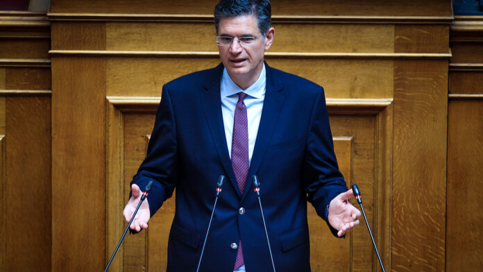 Διονύσης Καλαματιανός: Παραιτήθηκε από βουλευτής και εντάσσεται στην ΕΛΑΣ – «Συμπαρατάσσομαι πολιτικά, προγραμματικά και συναισθηματικά»