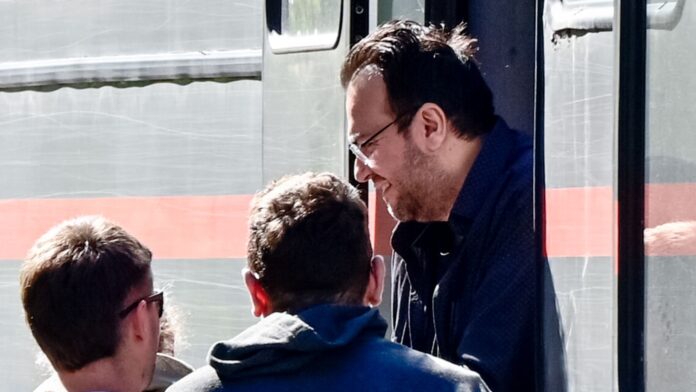 Φ. Καμπούρης: Η μαρτυρία της γυναίκας που αποκάλυψε το κύκλωμα – Έχασε όλα τα επιδόματα μετά από δύο μήνες παραπομπών