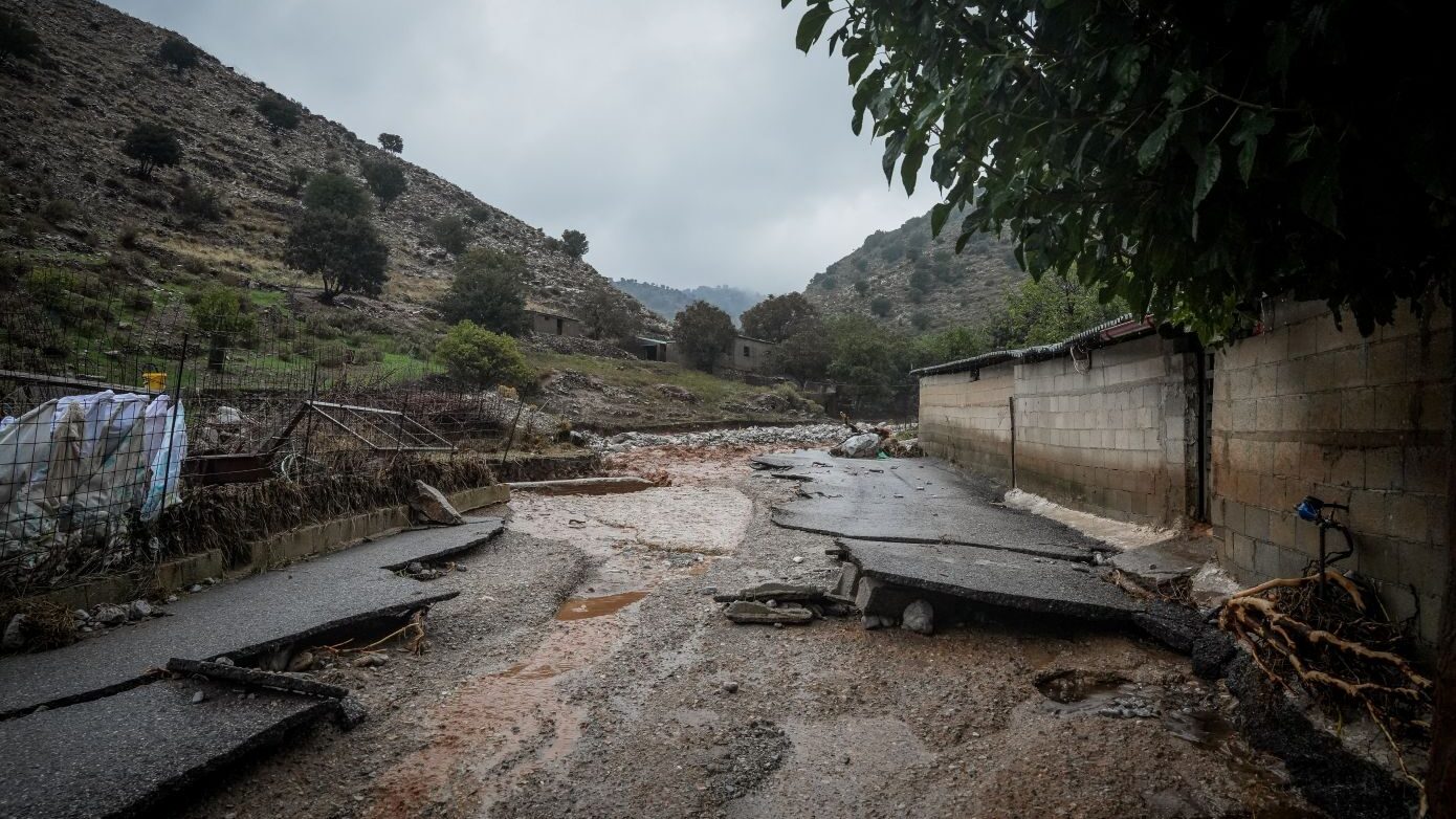 Κρήτη: Πώς ανάγλυφο, δόμηση και θερμή θάλασσα διαμορφώνουν τα πλημμυρικά φαινόμενα – Η ανάλυση του Μ. Διακάκη