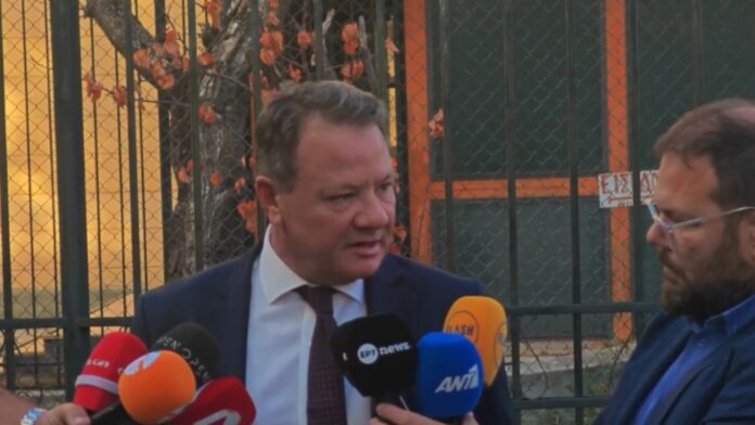 Α. Λύτρας για Φ. Καμπούρη: Τα χρέη διογκώθηκαν από λογιστικό λάθος – Το πραγματικό ποσό έως 250.000 ευρώ