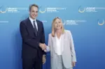 Μητσοτάκης και Μελόνι ζητούν από την Κομισιόν ευελιξία για την ακρίβεια – Το όριο του 0,6%