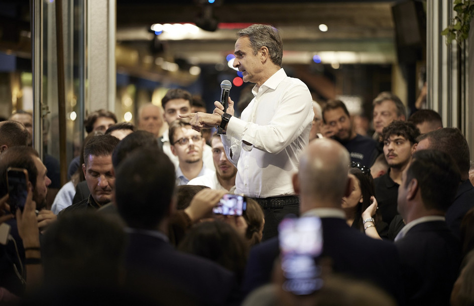 Νέα Δημοκρατία: η απόσταση ανάμεσα στην εκλογική πρωτιά και την κοινωνική αποδοχή