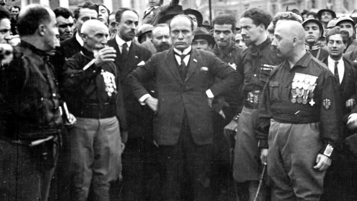 Η μεγάλη μπλόφα του Μουσολίνι και πώς ο βασιλιάς τού παρέδωσε την εξουσία – Σαν σήμερα 27 Οκτωβρίου