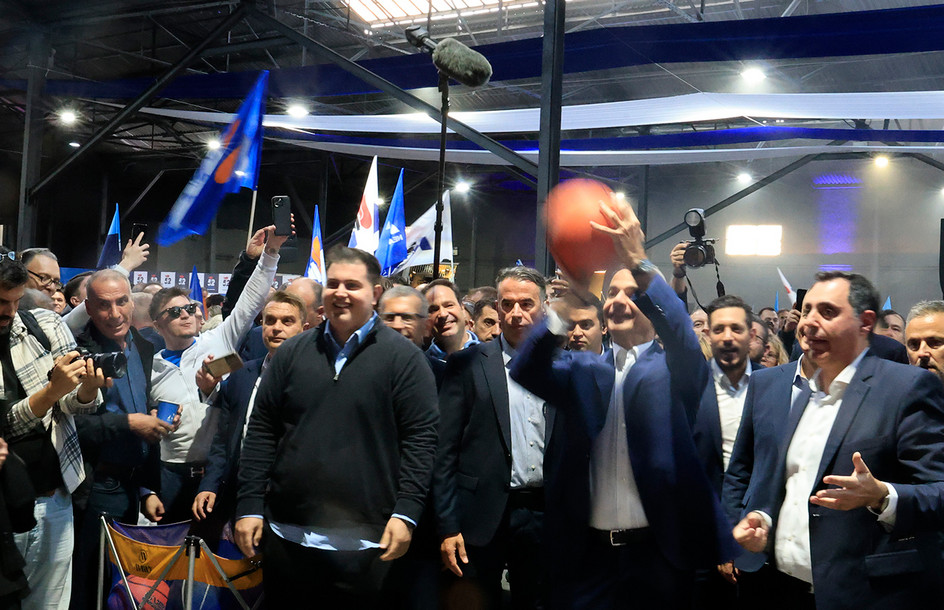 Νέα Δημοκρατία: Το «προφητικό» σουτ του Κυριάκου Μητσοτάκη στην επέτειο των 52 ετών
