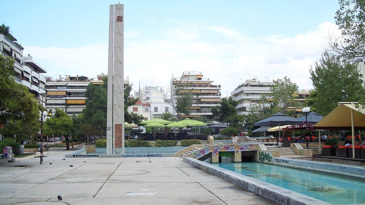 Νέα Σμύρνη: Γιατί οι δρόμοι της θυμούνται μια άλλη πόλη