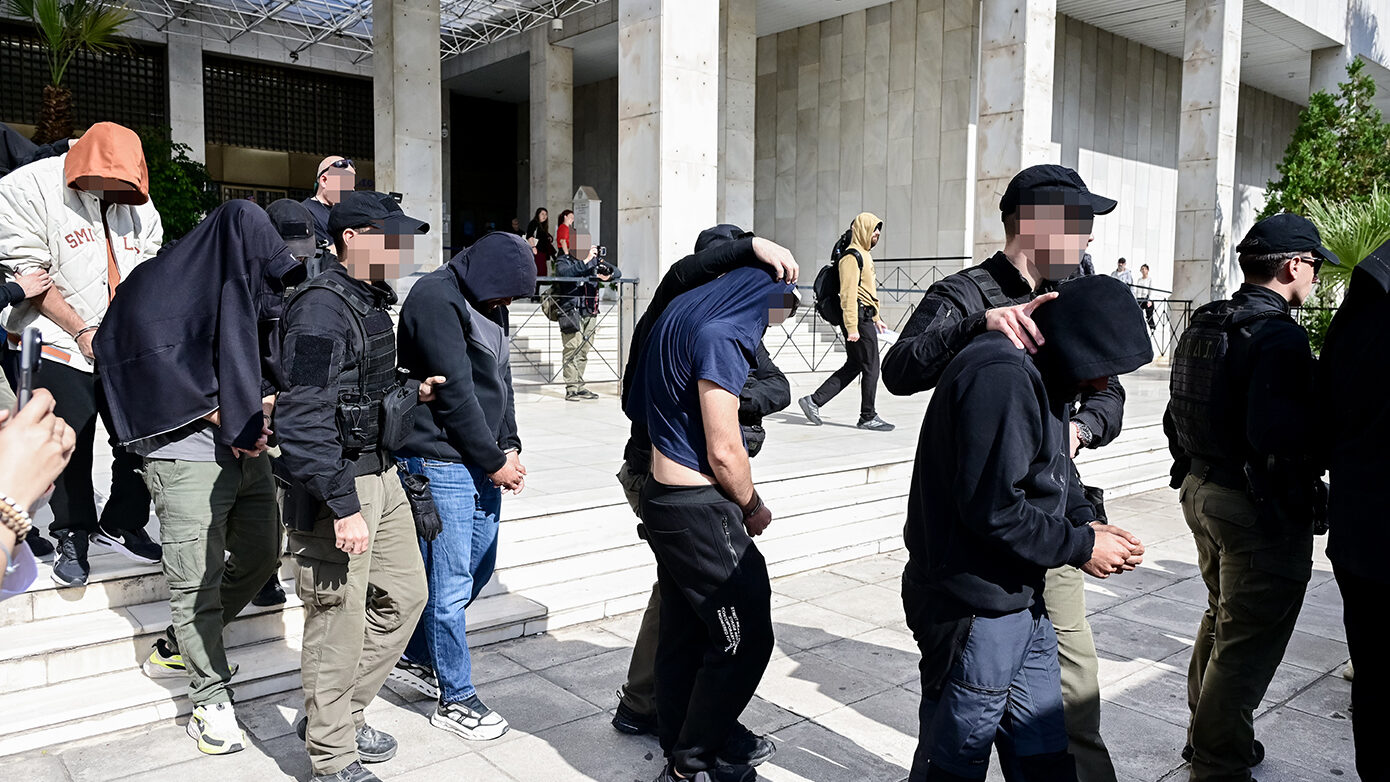 Pizza Fan: Νέες αποκαλύψεις αφορούν τη λειτουργία «κέρασμα» και τους ρόλους των βασικών κατηγορούμενων – Αγωνία για το μέλλον των 2.500 εργαζομένων
