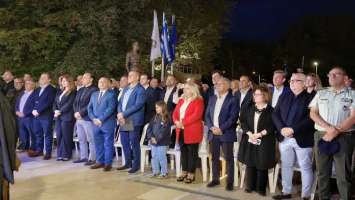 Τρίκαλα: Παραδόθηκε η ανακαινισμένη κεντρική πλατεία Ηρώων Πολυτεχνείου – Το σχέδιο για το κέντρο της πόλης