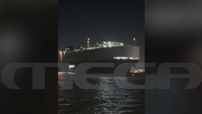 Σαλαμίνα: Σε αμμώδη περιοχή προσάραξε το «Neptune Ethos» – 36 άτομα στο πλοίο