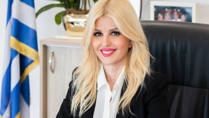 Έλενα Ράπτη: Αποχαιρέτησε τον πατέρα της με συγκινητικό μήνυμα – Πέθανε σε ηλικία 80 ετών